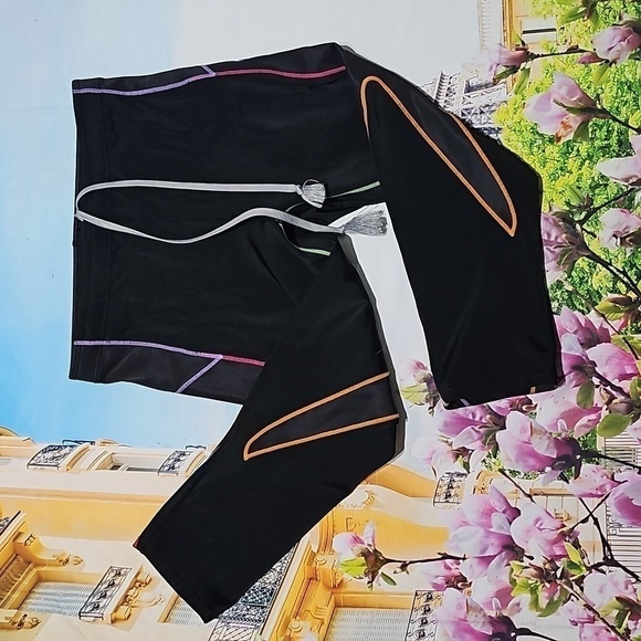CW-X Compression Athletic Capri Leggings‎ Size Medium - Picture 1 of 6
